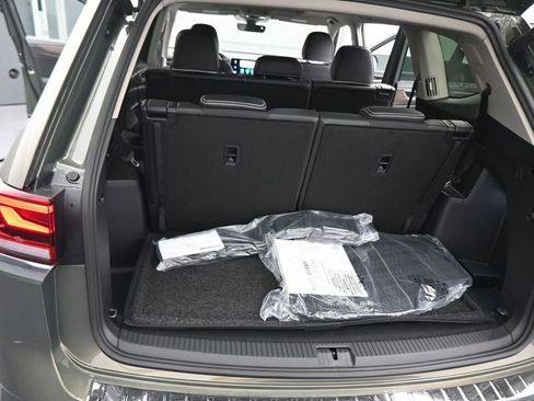 New 2026 Volkswagen Atlas SEL Premium R-Line image 40