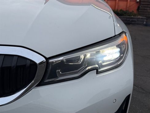 Used 2021 BMW 330i Sedan w/ Premium Package RWD image 4