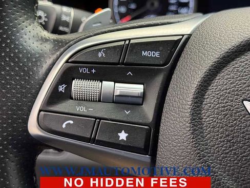 Used 2022 Genesis G70 2.0T image 40