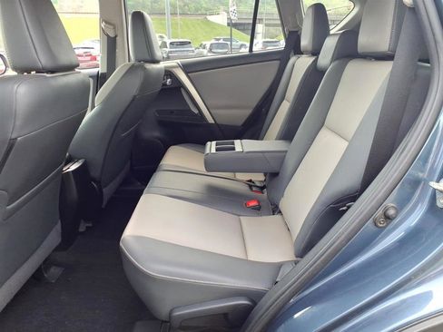 Used 2014 Toyota RAV4 Limited w/ Technology Package AWD/4WD image 7