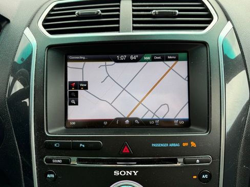 Used 2016 Ford Explorer Limited image 10