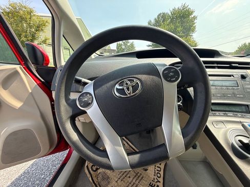 Used 2011 Toyota Prius Two FWD image 19
