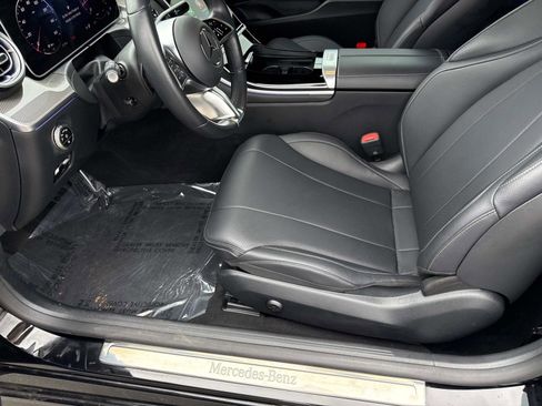 Used 2025 Mercedes-Benz CLE 300 4MATIC Coupe image 14