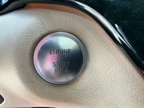 Used 2017 Mercedes-Benz GLE 350 4MATIC image 37