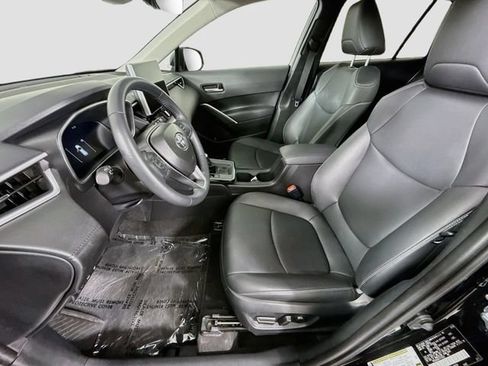 Certified 2026 Toyota Corolla Cross XLE FWD image 22