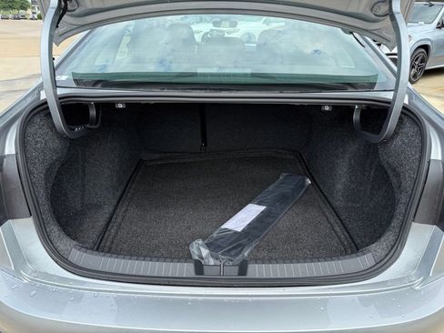 New 2025 Volkswagen Jetta SE image 18