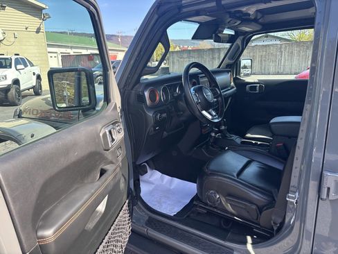 Used 2021 Jeep Gladiator Mojave AWD/4WD image 24