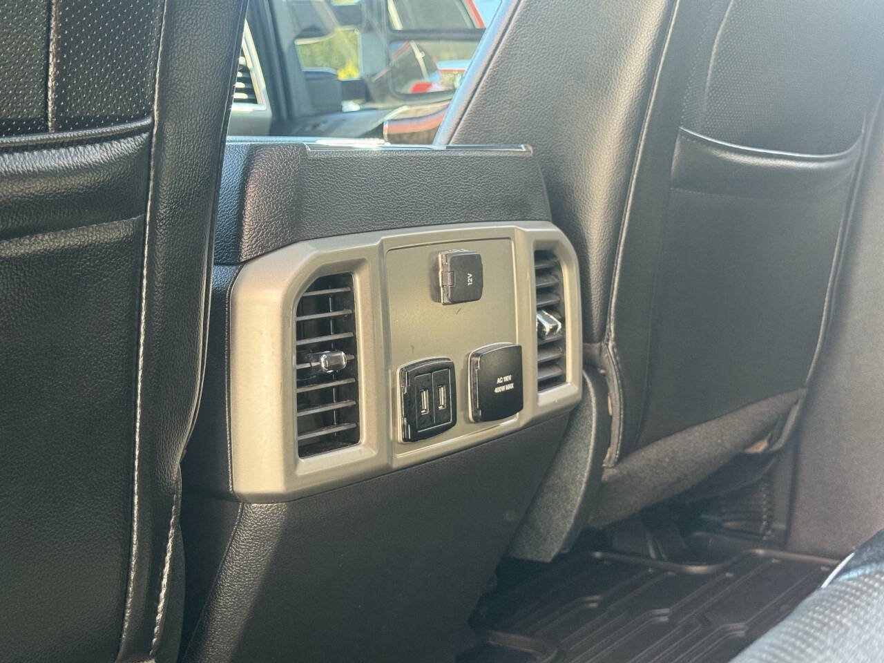Used 2018 Ford F350 Lariat w/ Lariat Ultimate Package AWD/4WD image 36