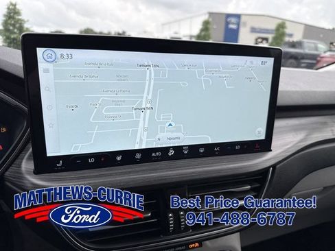 Certified 2025 Ford Escape Platinum w/ Premium Technology Package AWD/4WD image 18