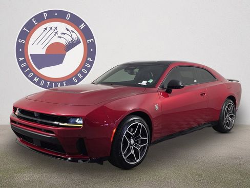 Used 2026 Dodge Charger Scat Pack AWD/4WD image 2