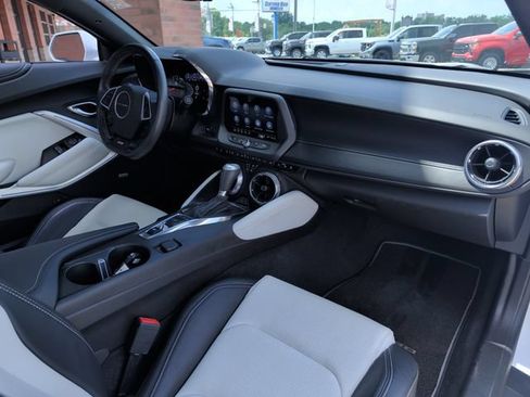 Used 2019 Chevrolet Camaro SS RWD image 15