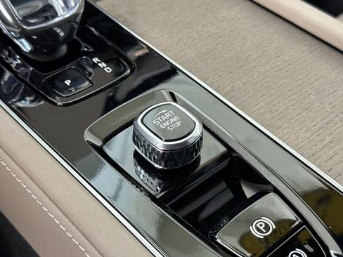 New 2026 Volvo XC90 B6 Ultra w/ Lounge Package image 23