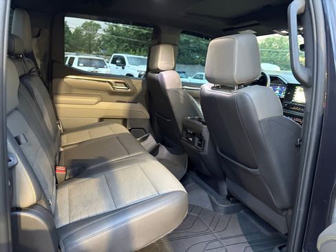 Used 2023 Chevrolet Silverado 1500 ZR2 w/ Technology Package AWD/4WD image 16