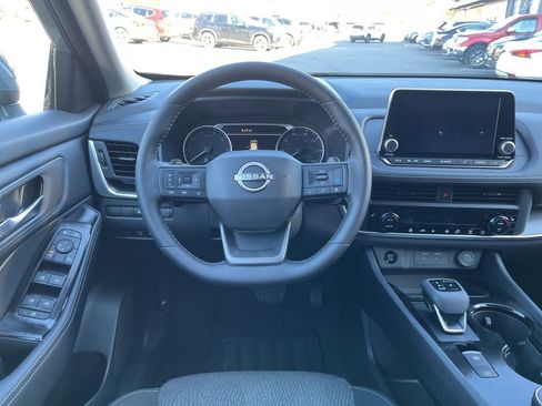 New 2026 Nissan Rogue SV AWD/4WD image 32