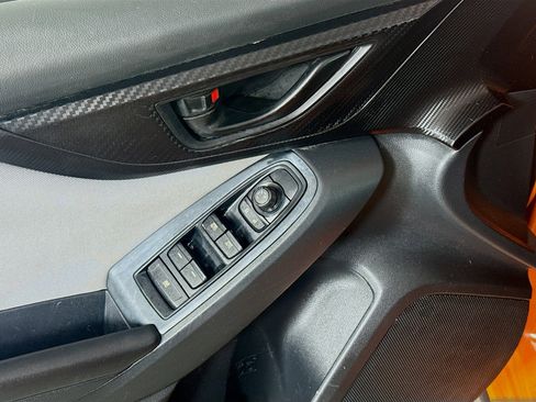 Used 2019 Subaru Crosstrek 2.0i Premium image 23