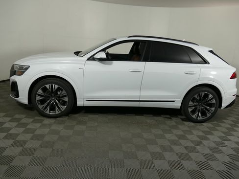 New 2026 Audi Q8 Premium Plus image 6