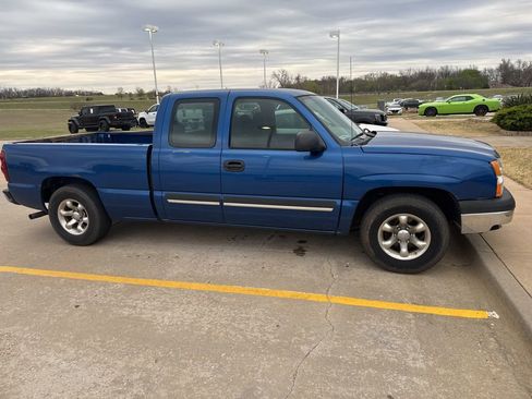 Used 2004 Chevrolet Silverado 1500 LS image 3