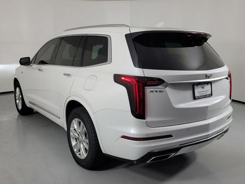 Certified 2023 Cadillac XT6 Luxury FWD image 4