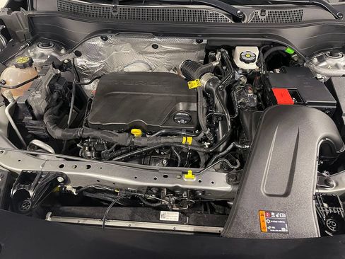Used 2024 Chevrolet Trax ACTIV w/ Driver Confidence Package FWD image 34