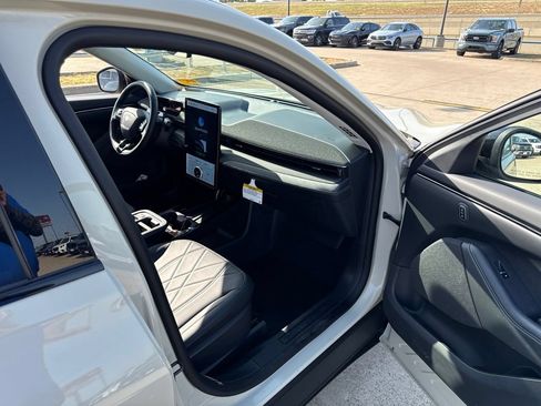 Used 2025 Ford Mustang Mach-E Select RWD image 16
