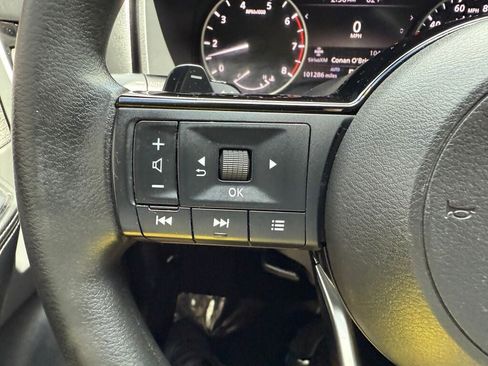 Used 2021 Nissan Rogue SV AWD/4WD image 14