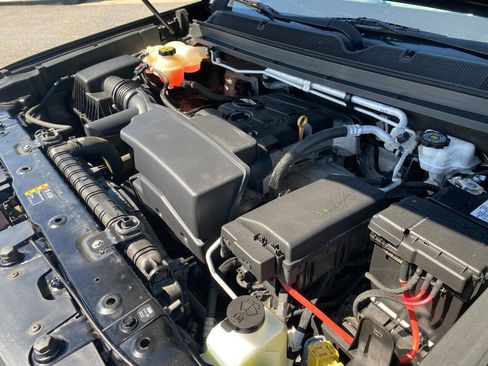 Used 2019 Chevrolet Colorado W/T image 32