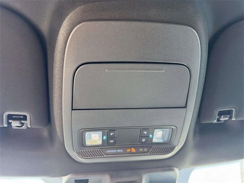 Used 2022 Ford F150 XLT w/ Equipment Group 302A High image 31