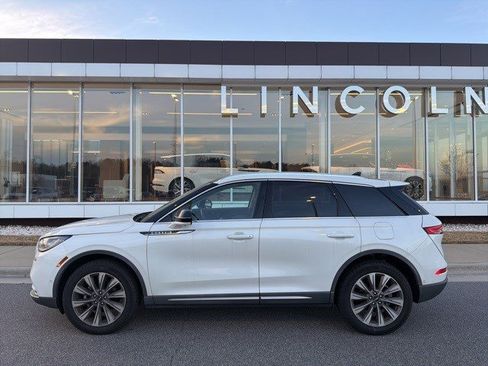 Used 2022 Lincoln Corsair Reserve w/ Equipment Group 201A image 2