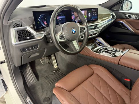 Certified 2025 BMW X6 xDrive40i w/ Premium Package image 4