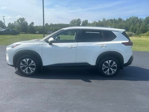 Used 2023 Nissan Rogue SV AWD/4WD image 2