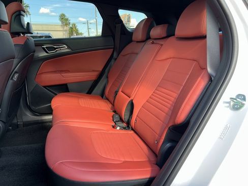 Used 2026 Kia Sportage SX image 30