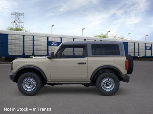 New 2026 Ford Bronco 2-Door AWD/4WD image 3
