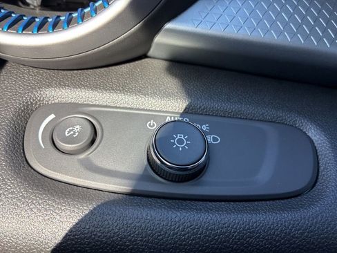 New 2026 Chevrolet Trax LS w/ LS Convenience Package image 19