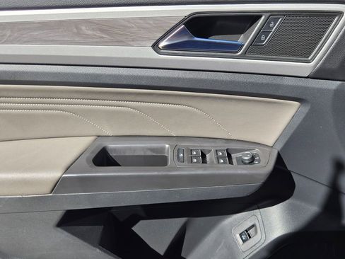 Used 2023 Volkswagen Atlas Cross Sport SE w/ Panoramic Sunroof Package image 27