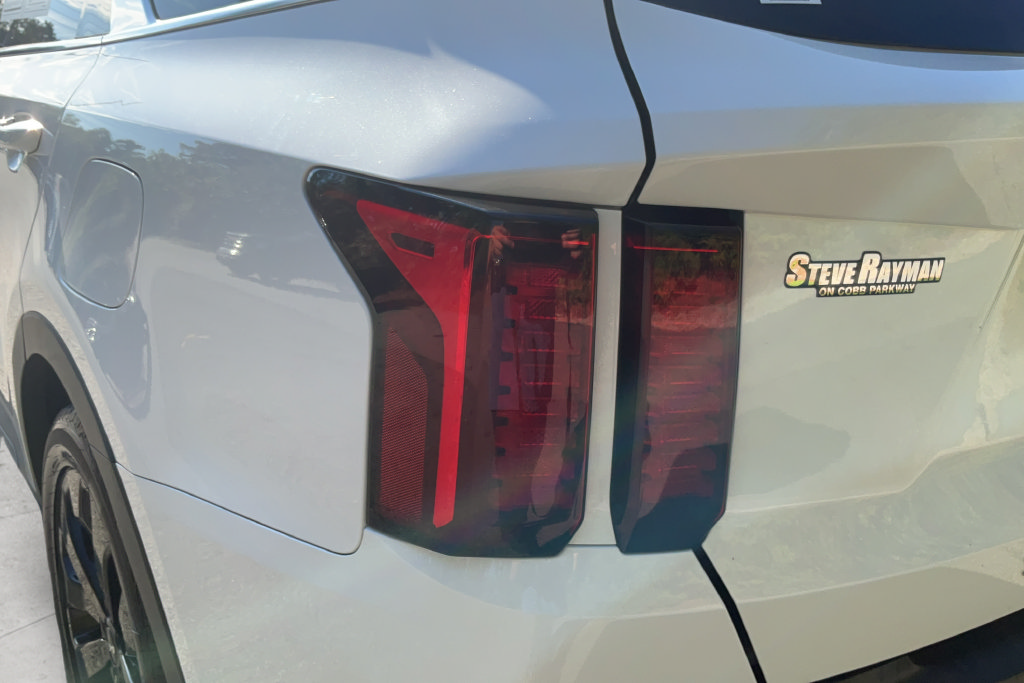 Used 2022 Kia Sorento LX FWD image 28