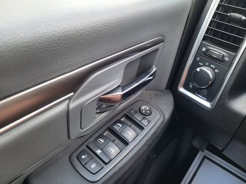 Used 2024 RAM 1500 Classic SLT AWD/4WD image 22