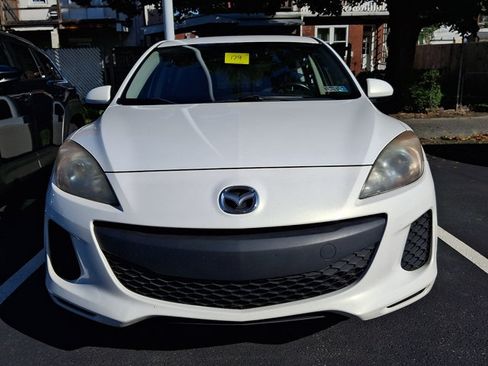 Used 2012 MAZDA MAZDA3 i Touring FWD image 2