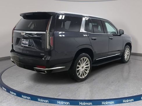 Used 2022 Cadillac Escalade Premium Luxury AWD/4WD image 6