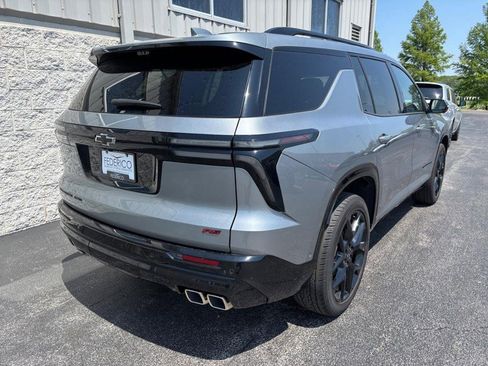 Used 2024 Chevrolet Traverse RS w/ LPO, Floor Liner Package AWD/4WD image 3