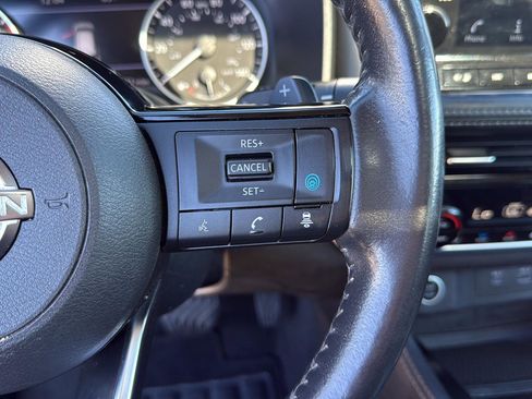 Used 2023 Nissan Rogue SL w/ SL Premium Package image 22