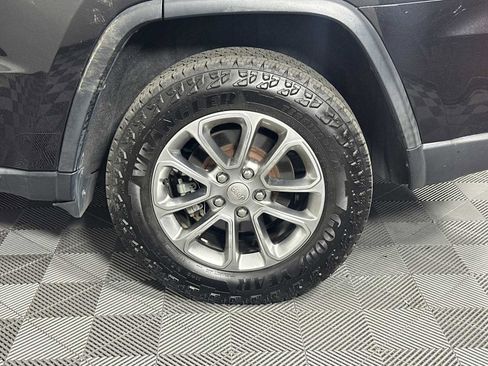 Used 2016 Jeep Grand Cherokee Limited w/ Trailer Tow Group IV AWD/4WD image 20