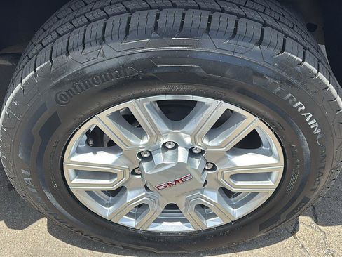 Certified 2024 GMC Sierra 2500 SLT w/ Max Trailering Package AWD/4WD image 11