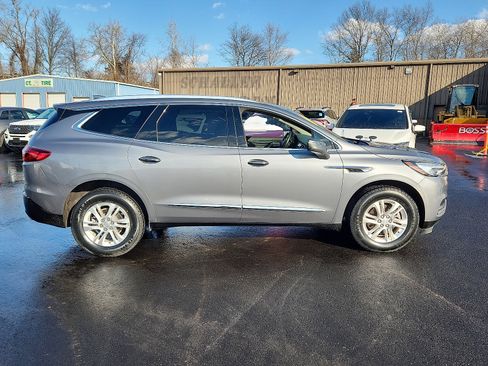 Used 2019 Buick Enclave Essence image 7