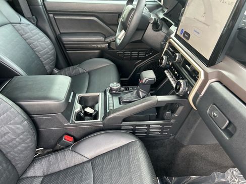 Used 2024 Toyota Tacoma TRD Off-Road w/ TRD Off Road Premium Package AWD/4WD image 13