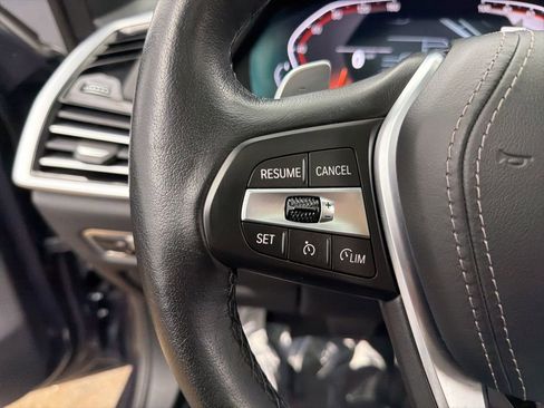 Used 2022 BMW X5 xDrive40i w/ Premium Package image 13