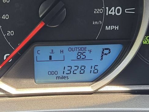 Used 2015 Toyota RAV4 LE FWD image 12