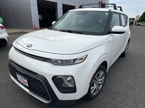 Used 2021 Kia Soul LX w/ Paint Protection Package FWD image 3