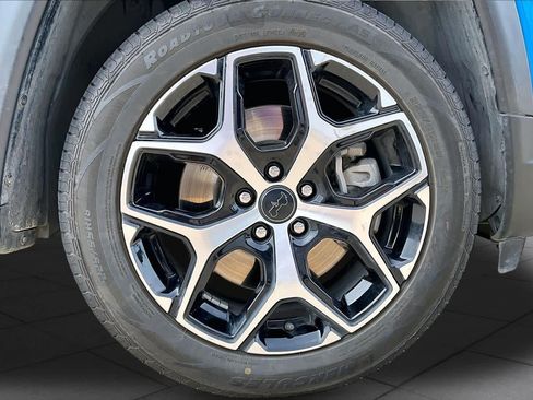 Used 2025 Jeep Compass Limited AWD/4WD image 11