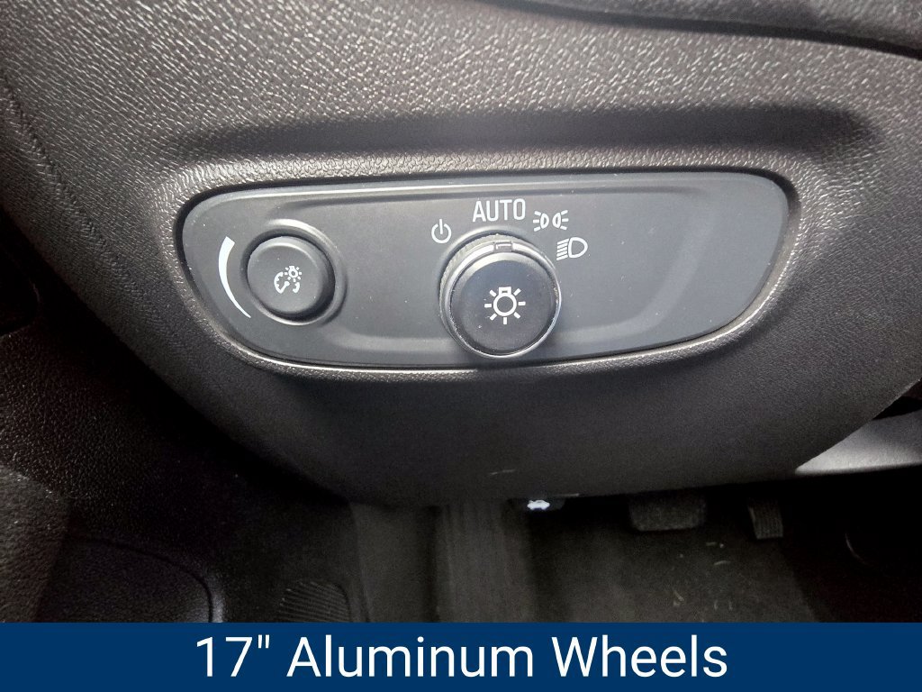 Certified 2024 Chevrolet Equinox LT FWD image 24