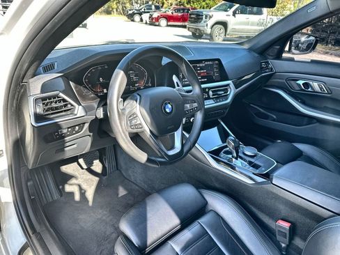 Used 2019 BMW 330i Sedan w/ Convenience Package image 10